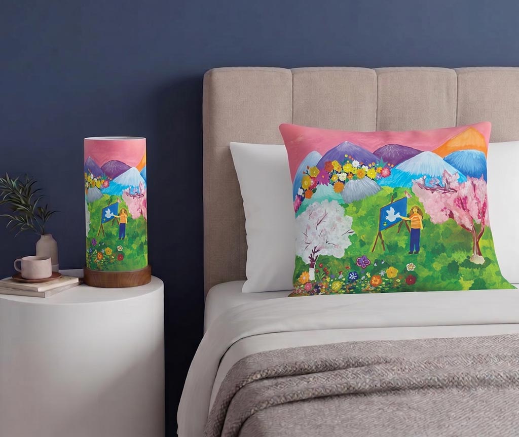 Lamp and Pillowcases "Lilia"